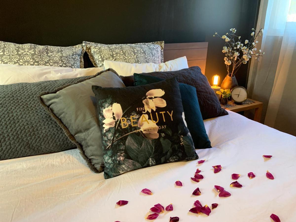 Couple'S Luxury Resort Spa Retreat Cowes Εξωτερικό φωτογραφία